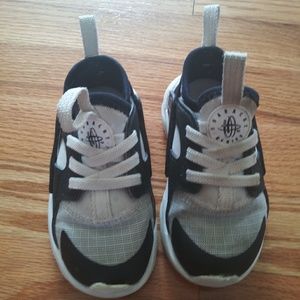 Nike sneakers (toddler)